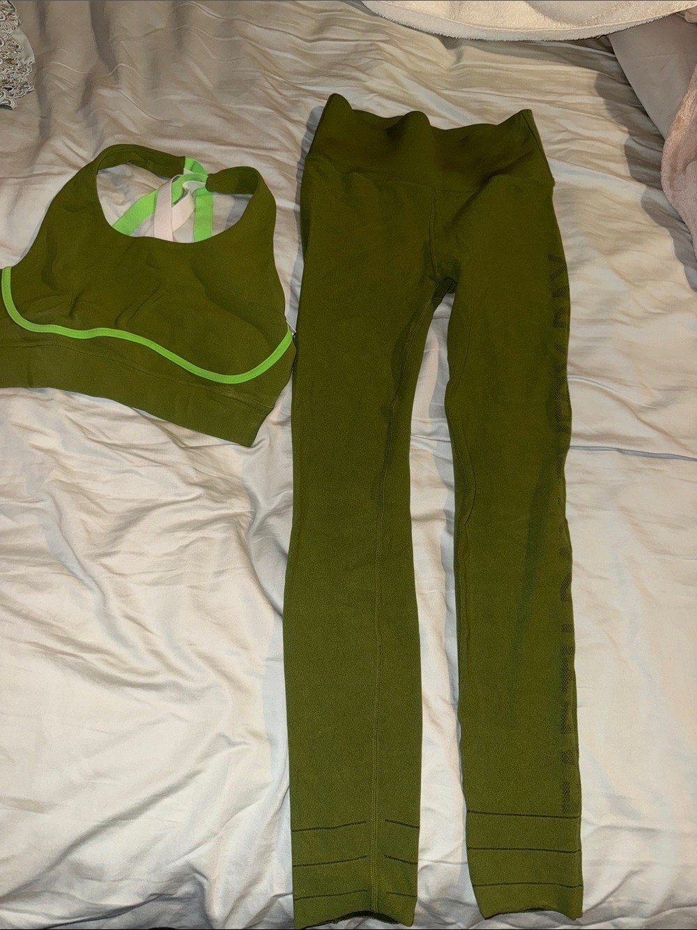 Fabletics Earth Day set